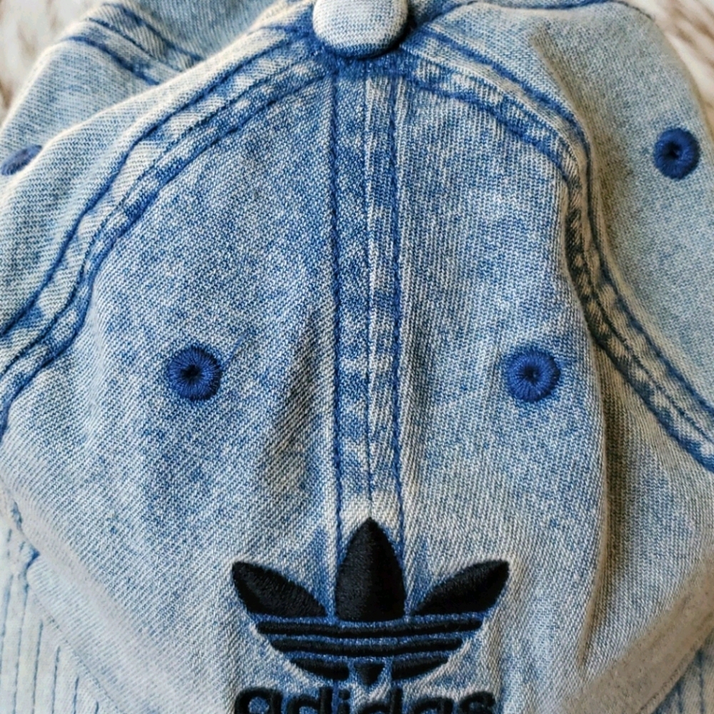 Adidas Ballcap - Picture 3 of 5